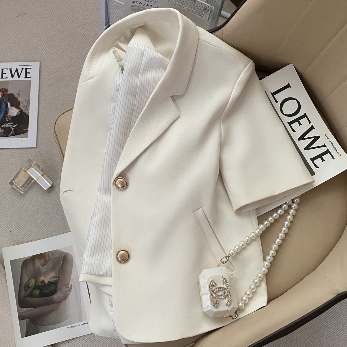 Fashionable Women's Beige Shor - Street Fashion Korean Girl 评论和价格