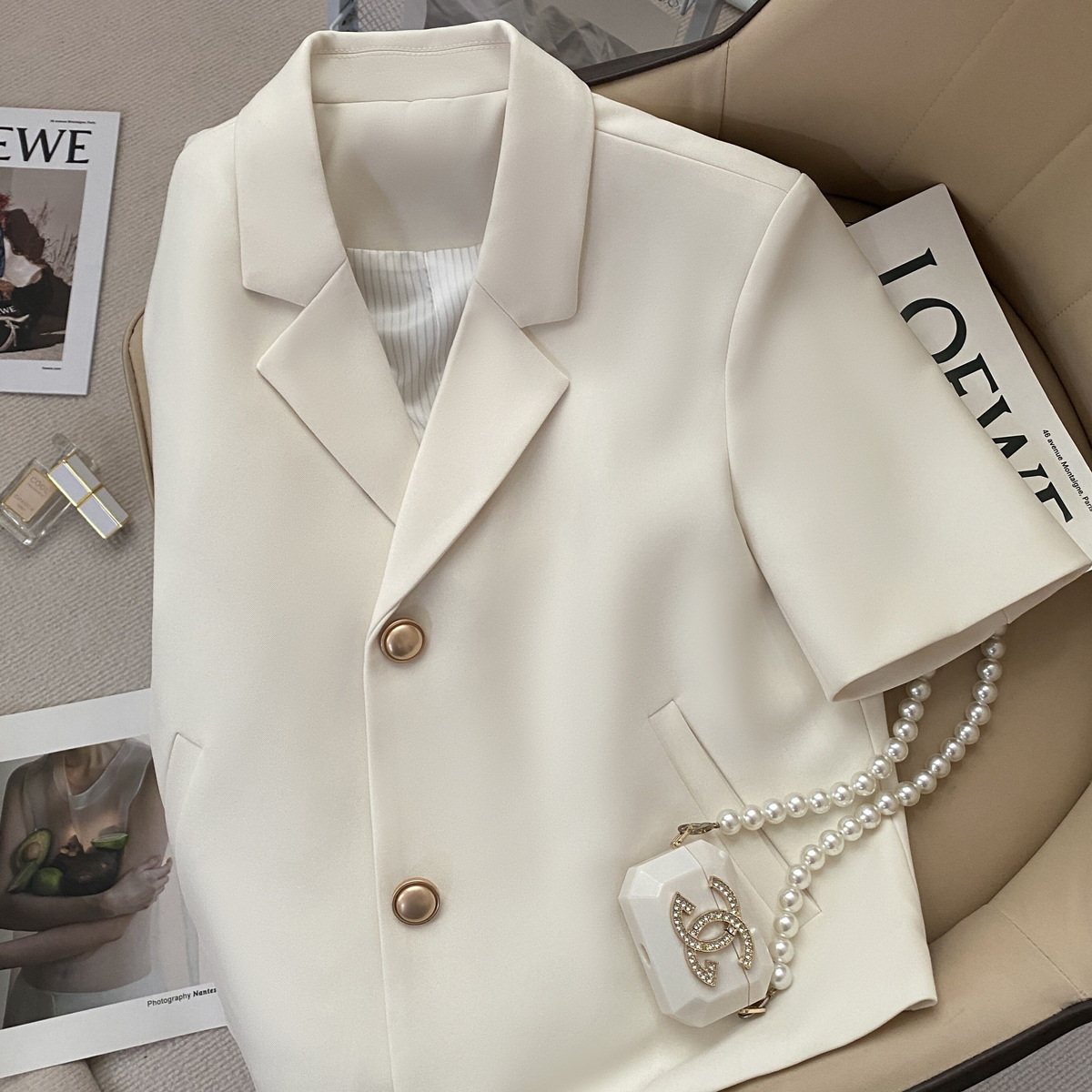 Fashionable Women's Beige Shor - Street Fashion Korean Girl 评论和价格