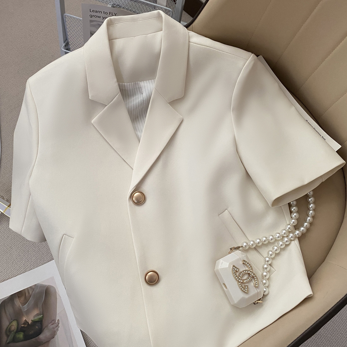 Fashionable Women's Beige Shor - Street Fashion Korean Girl 评论和价格